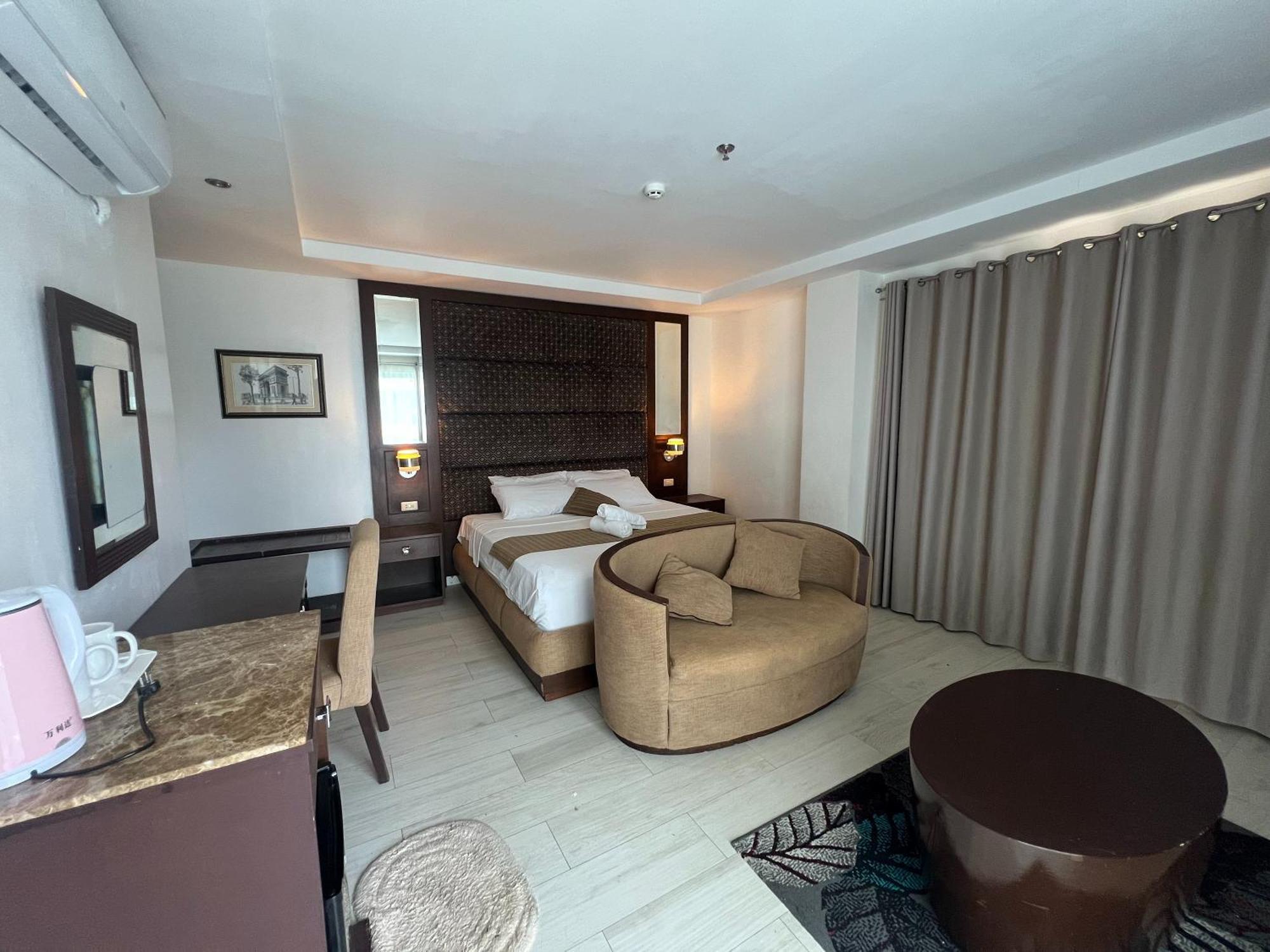 Subiza Beach Resort Olongapo Exterior photo